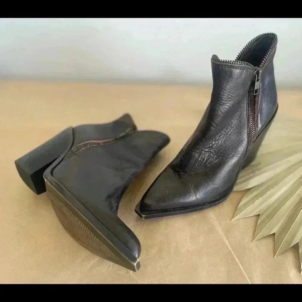 Jeffrey Campbell Side Zip Booties Size 36